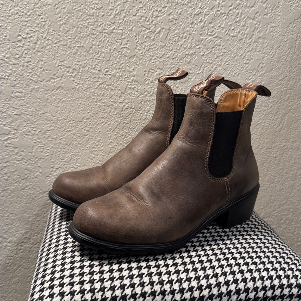 Blundstone Brown Heeled WOMEN'S SERIES #1677 Boots